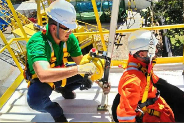 NR33 Espaço confinado – Formação de trabalhador e vigia